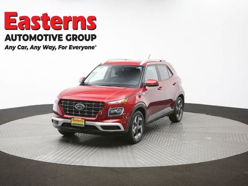 Used 2024 Hyundai Venue Limited FWD image 54