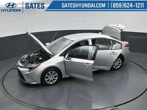 Used 2025 Toyota Corolla LE FWD image 50
