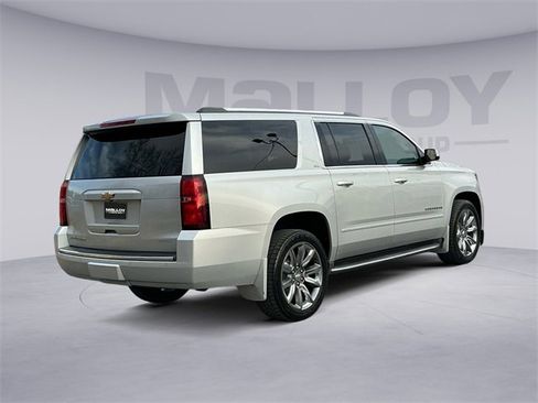 Used 2016 Chevrolet Suburban LTZ image 5