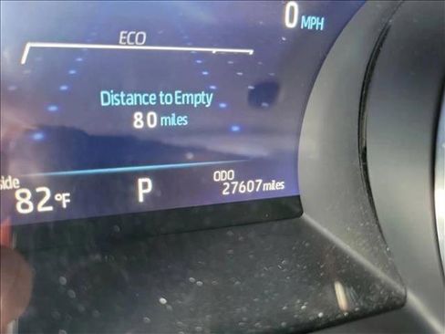 Used 2018 Toyota Camry XSE image 19