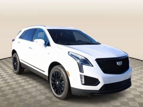 New 2026 Cadillac XT5 Luxury w/ LPO, ONYX Package image 1
