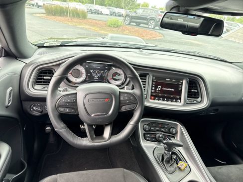 Used 2022 Dodge Challenger R/T Scat Pack RWD image 16