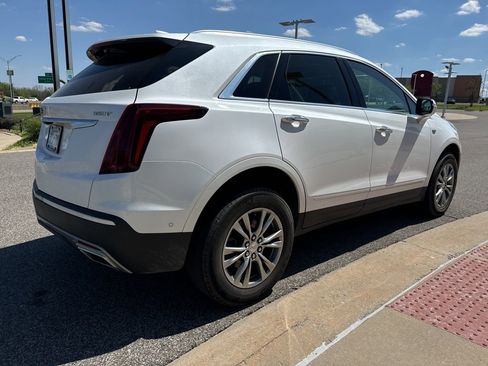 Certified 2022 Cadillac XT5 Premium Luxury w/ Technology Package image 3