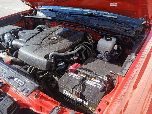 Used 2018 Toyota Tacoma TRD Off-Road image 19