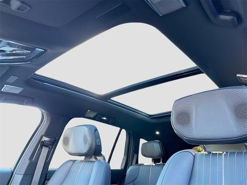 New 2026 Cadillac Vistiq Luxury image 21