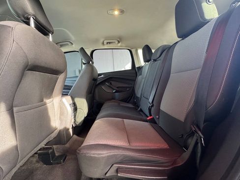 Used 2018 Ford Escape SE w/ SE Sync 3 Package FWD image 7