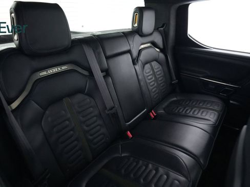 Used 2022 Rivian R1T Launch Edition image 5