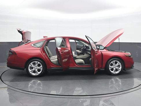 Used 2024 Honda Accord LX image 36