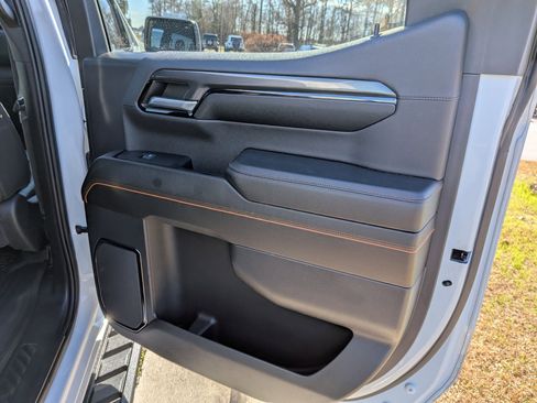 Used 2023 GMC Sierra 1500 AT4 w/ AT4 Preferred Package image 35