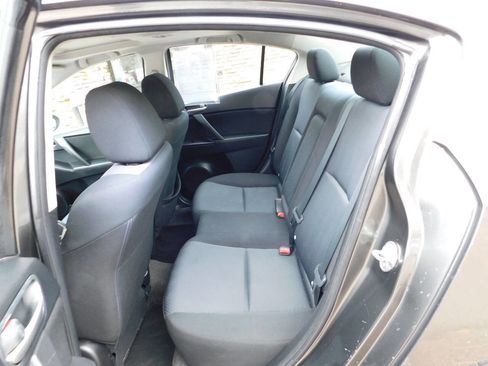 Used 2010 MAZDA MAZDA3 i Touring image 24