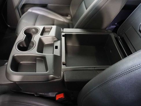 Certified 2025 GMC Sierra 1500 SLT image 23