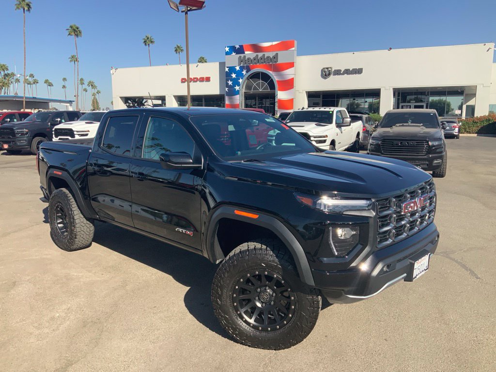 Used 2026 GMC Canyon AT4 w/ AT4 Premium Package AWD/4WD image 1