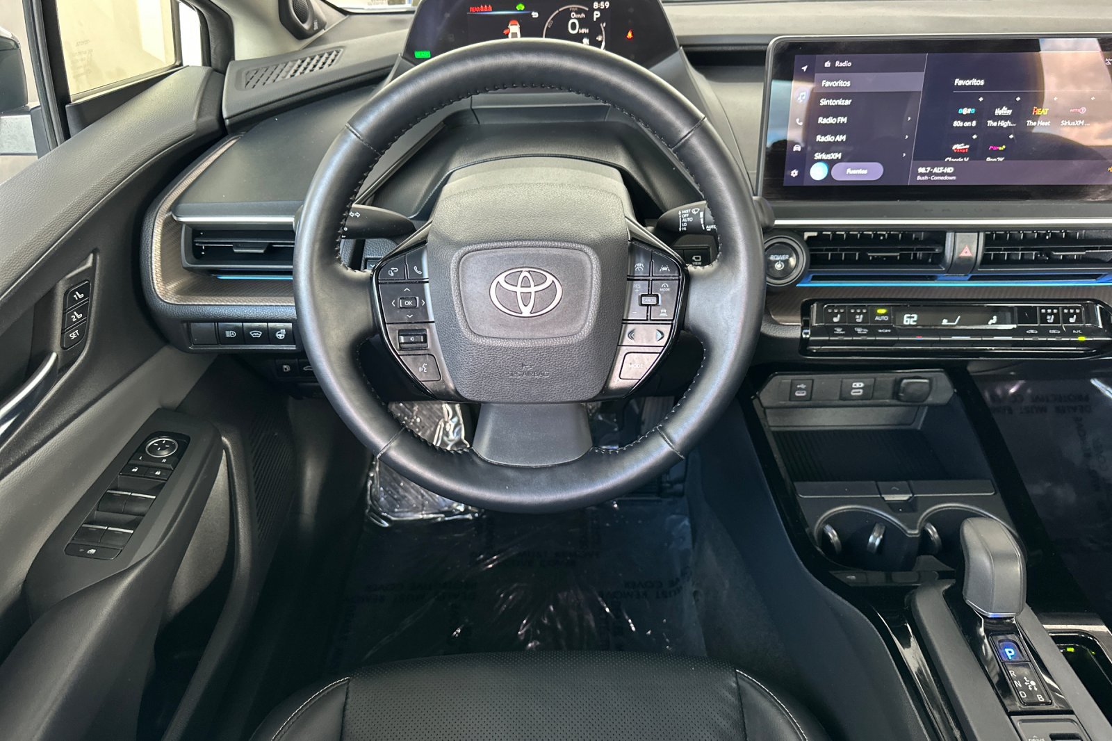Used 2024 Toyota Prius Limited w/ Limited Premium Package FWD image 17
