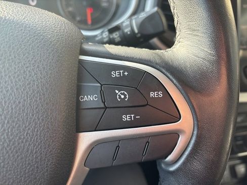 Used 2016 Jeep Cherokee Trailhawk image 22