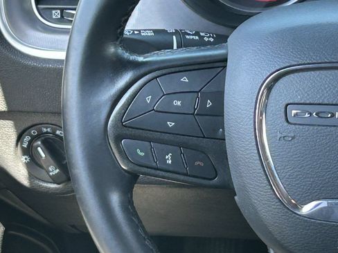 Used 2022 Dodge Charger SXT w/ Driver Convenience Group RWD image 21