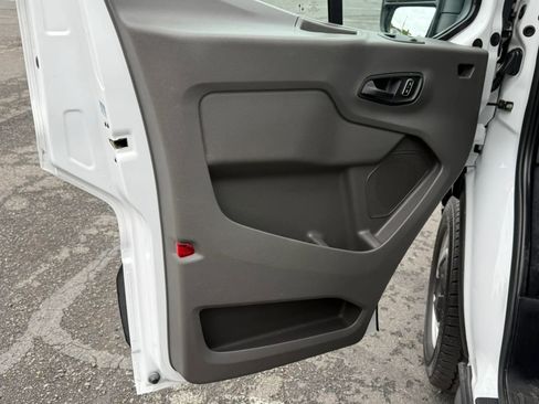 Used 2022 Ford Transit 350 Medium Roof RWD image 18