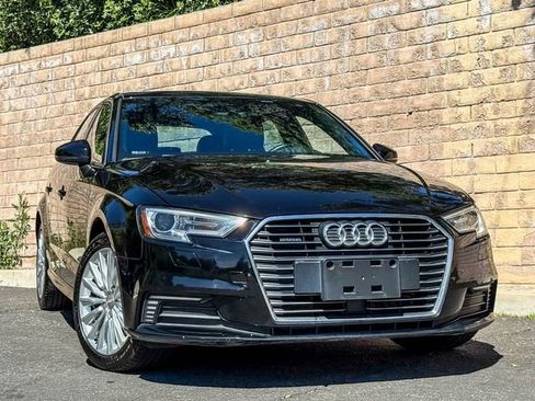 Used 2017 Audi A3 e-tron Premium FWD image 4