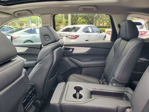 Certified 2024 Acura MDX SH-AWD image 12