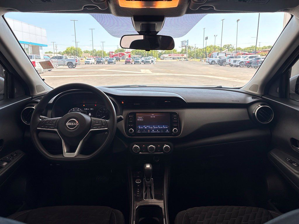 Used 2023 Nissan Kicks SV FWD image 35