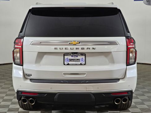 Used 2022 Chevrolet Suburban High Country w/ LPO, Illumination Package AWD/4WD image 30