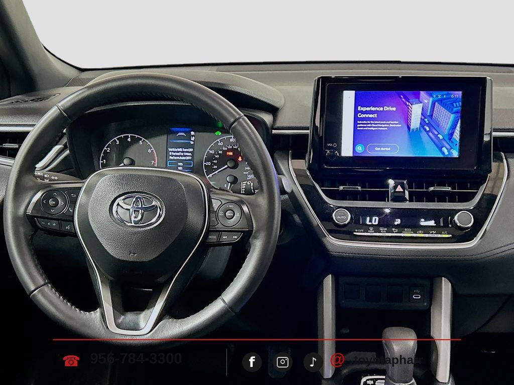 Used 2024 Toyota Corolla Cross AWD Hybrid w/ Moonroof Package image 20