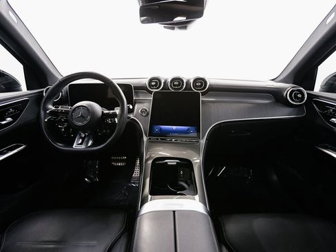 Used 2024 Mercedes-Benz GLC 43 AMG 4MATIC image 23