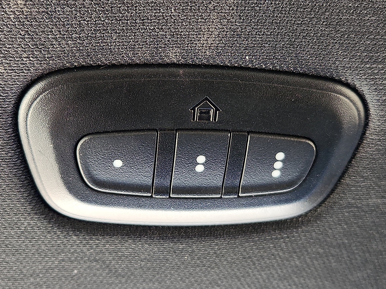 Used 2024 RAM 1500 Laramie RWD image 18