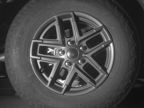 Used 2025 Jeep Wrangler Unlimited Sport AWD/4WD image 15