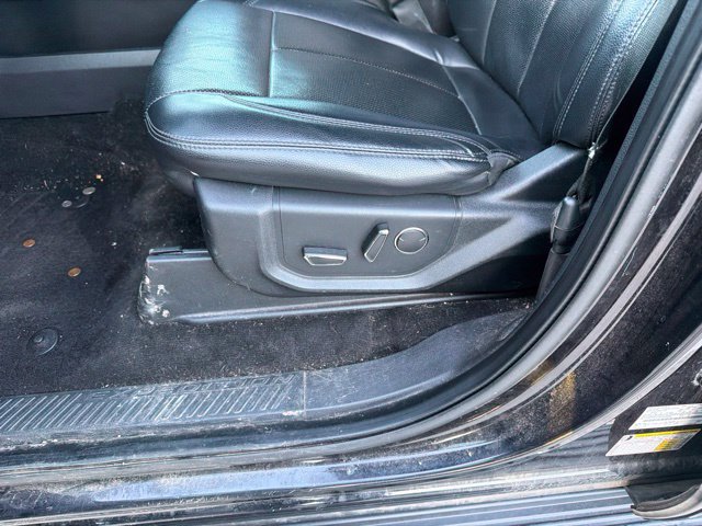 Used 2019 Ford Expedition XLT w/ Equipment Group 202A RWD image 32