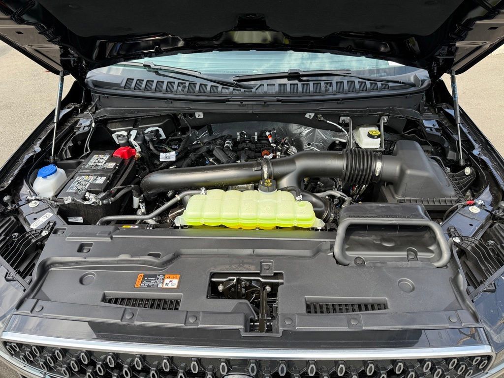 New 2027 Lincoln Navigator Premiere AWD/4WD image 37