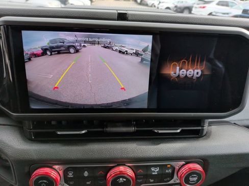 Used 2024 Jeep Wrangler Sport AWD/4WD image 19