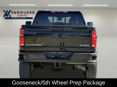 Used 2025 Chevrolet Silverado 2500 ZR2 w/ Technology Package image 4