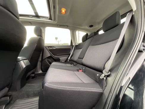 Used 2015 Subaru Forester 2.5i Premium w/ All-Weather Package image 12
