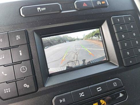 Used 2018 Ford F150 XLT AWD/4WD image 23