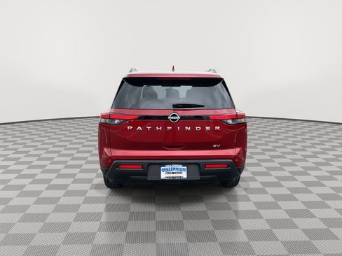 Used 2024 Nissan Pathfinder SV image 6