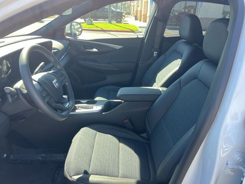 New 2026 Buick Envista Preferred image 14