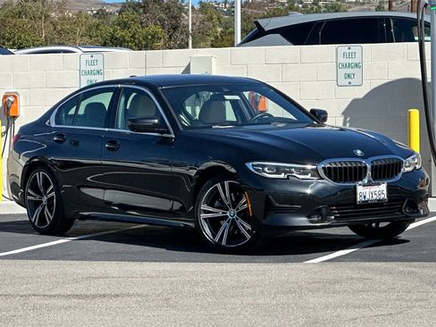 Used 2022 BMW 330i Sedan w/ Convenience Package image 2