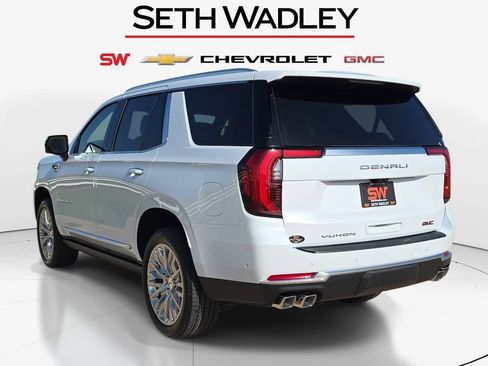 New 2026 GMC Yukon Denali w/ Denali Reserve Package AWD/4WD image 5