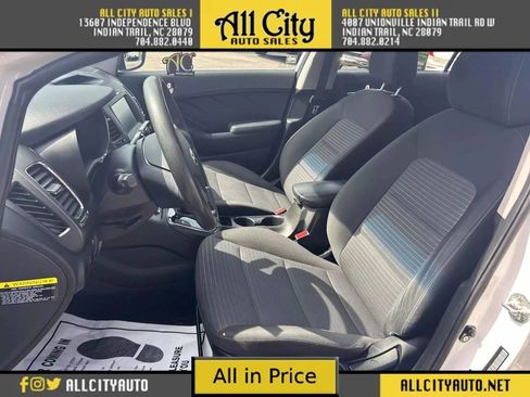 Used 2018 Kia Forte LX w/ LX Popular Package image 13