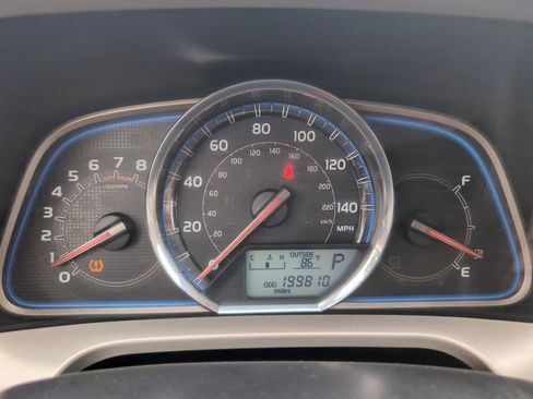 Used 2013 Toyota RAV4 Limited AWD/4WD image 21