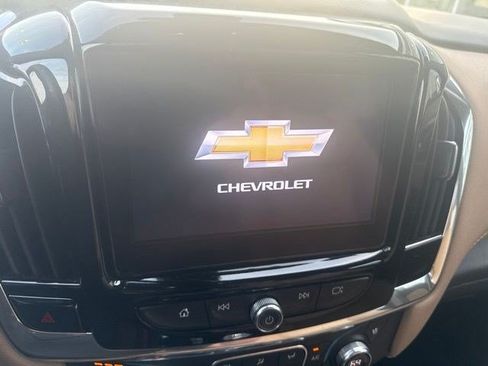 Used 2022 Chevrolet Traverse Premier AWD/4WD image 15