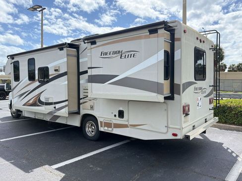 Used 2016 Ford E-450 and Econoline 450 Super Duty w/ Motorhome Prep Package image 11