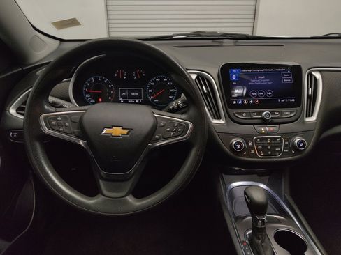 Used 2022 Chevrolet Malibu LT FWD image 22