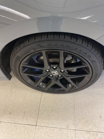 Used 2025 Honda Civic Sport image 26