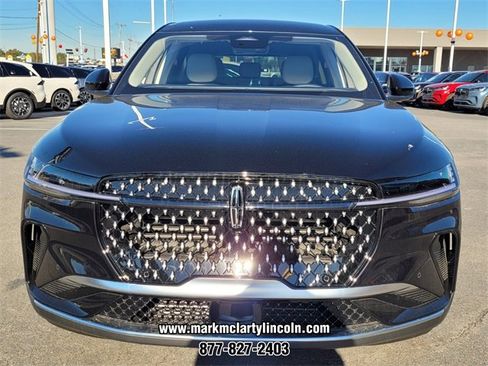 New 2026 Lincoln Nautilus Premier image 11