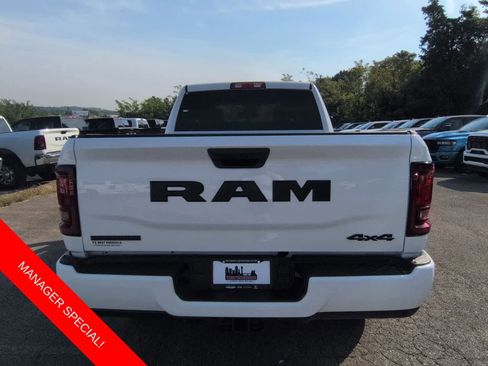 New 2026 RAM 2500 Big Horn AWD/4WD image 7