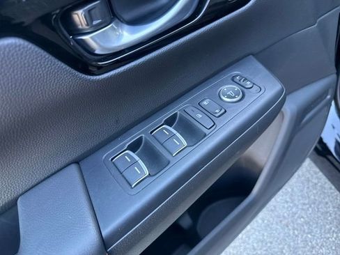 Used 2024 Honda CR-V Sport Touring image 10