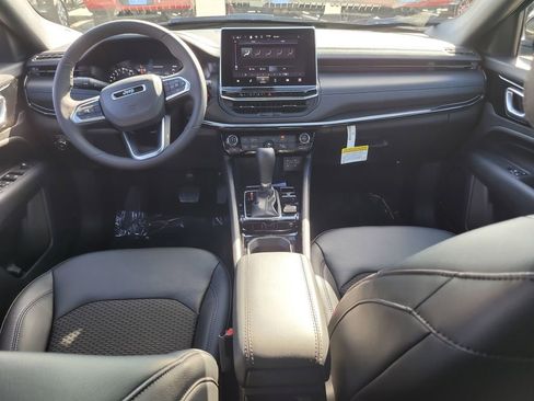 New 2026 Jeep Compass Latitude AWD/4WD image 14