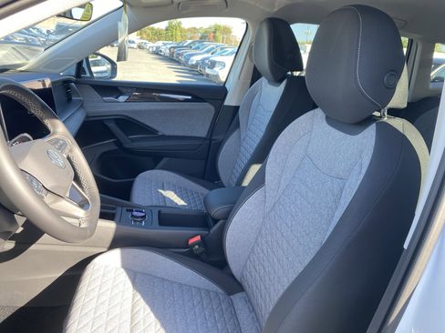 New 2025 Volkswagen Tiguan S image 10