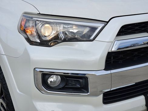 Used 2018 Toyota 4Runner Limited image 9